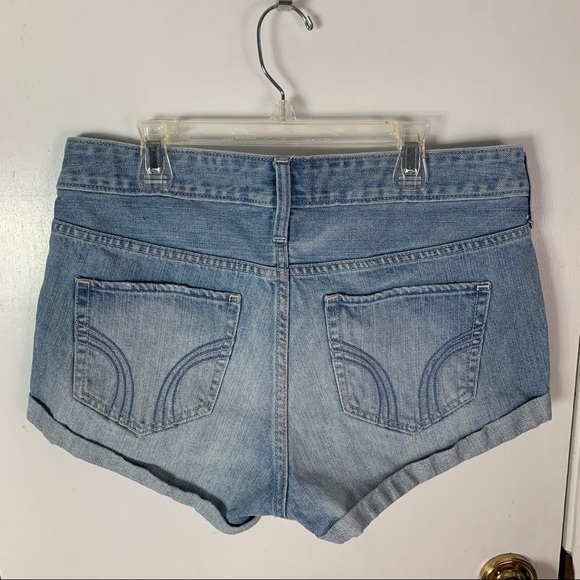 Hollister Light Wash Denim Shorts - Picture 2 of 3